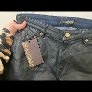 !! Roberto Cavalli !! 💯 NEW slim coated jeans sz6